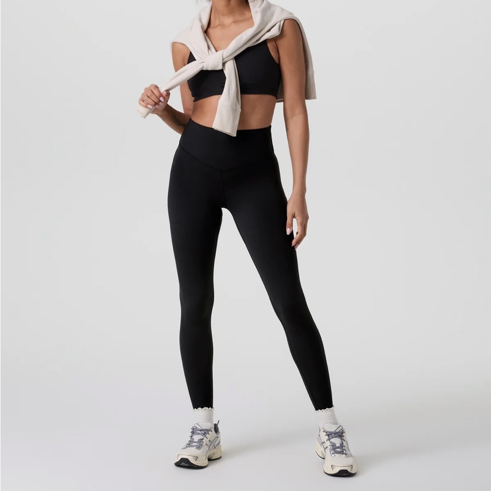 Vuori All the Form Leggings, Short